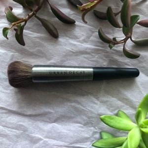 🌿 NEW Urban Decay # F105 - Optical Blurring Brush
